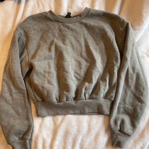 Plain gray crop sweatshirt
